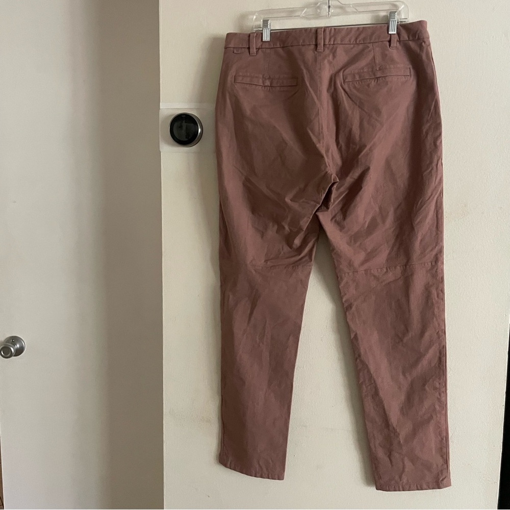 Lululemon pants size 36